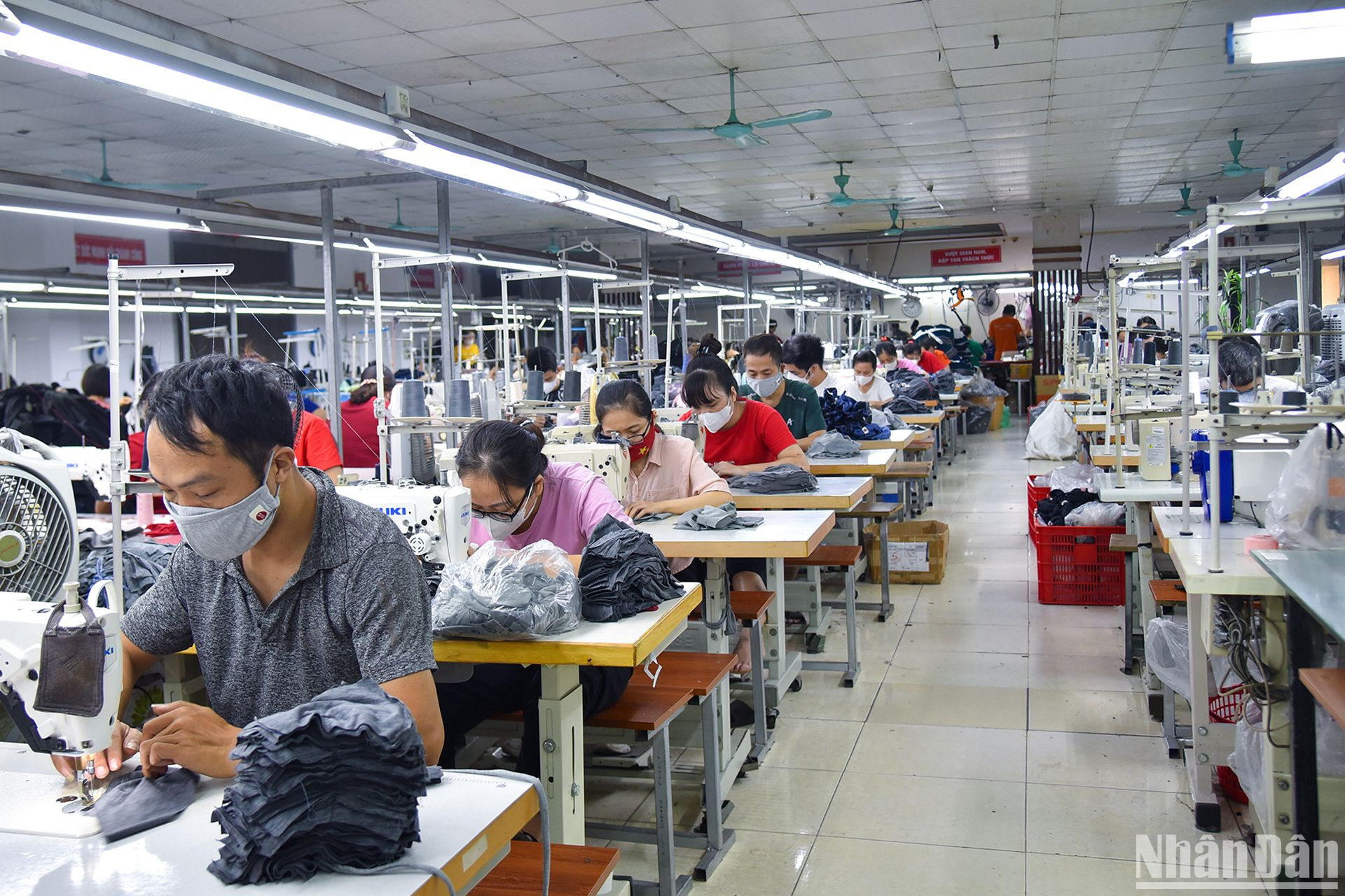 Môi trường làm việc tại Xưởng may "Thiên thần".