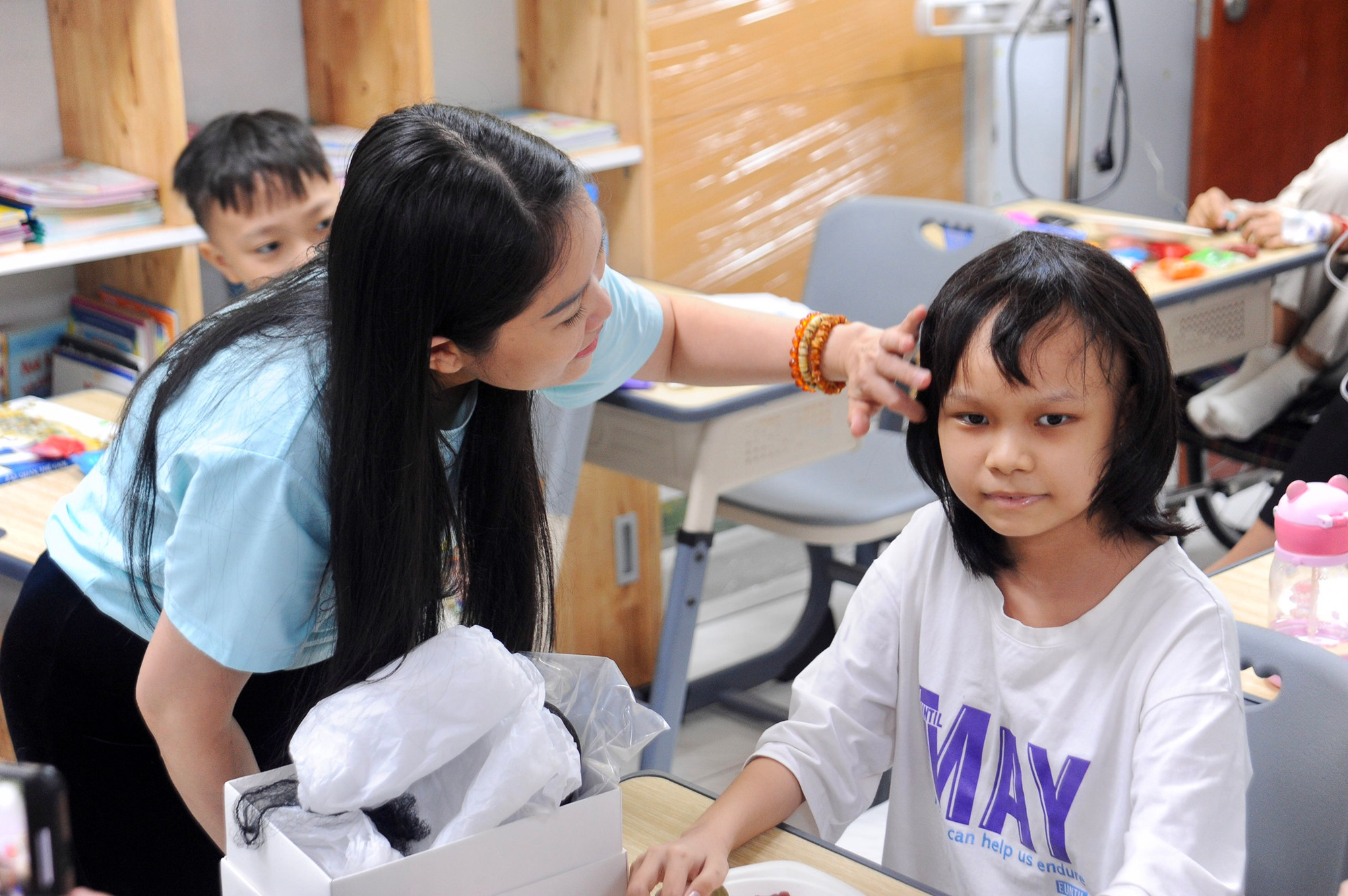 "Lớp học vui vẻ": Nối đường tới trường cho trẻ ung thư ảnh 6