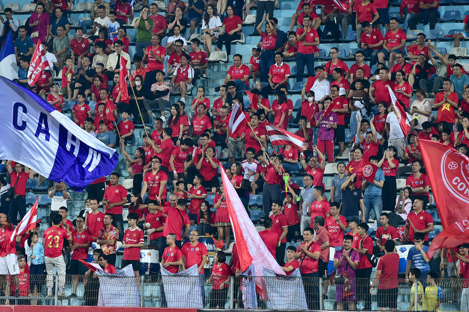 1-1 cũng là tỷ số chung cuộc trong cuộc đối đầu giữa Công an Hà Nội và Quy Nhơn Bình Định trong trận ra màn V-League 2023/2024.