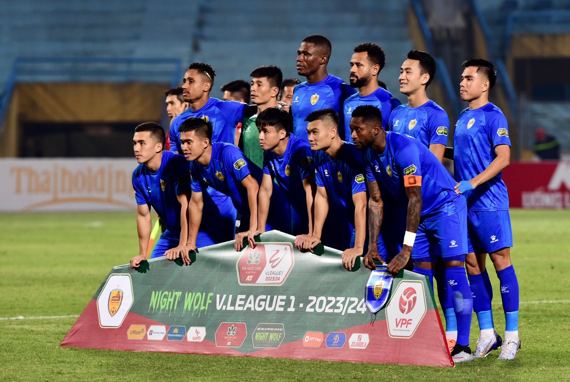 Đội hình xuất phát của Quảng Nam.