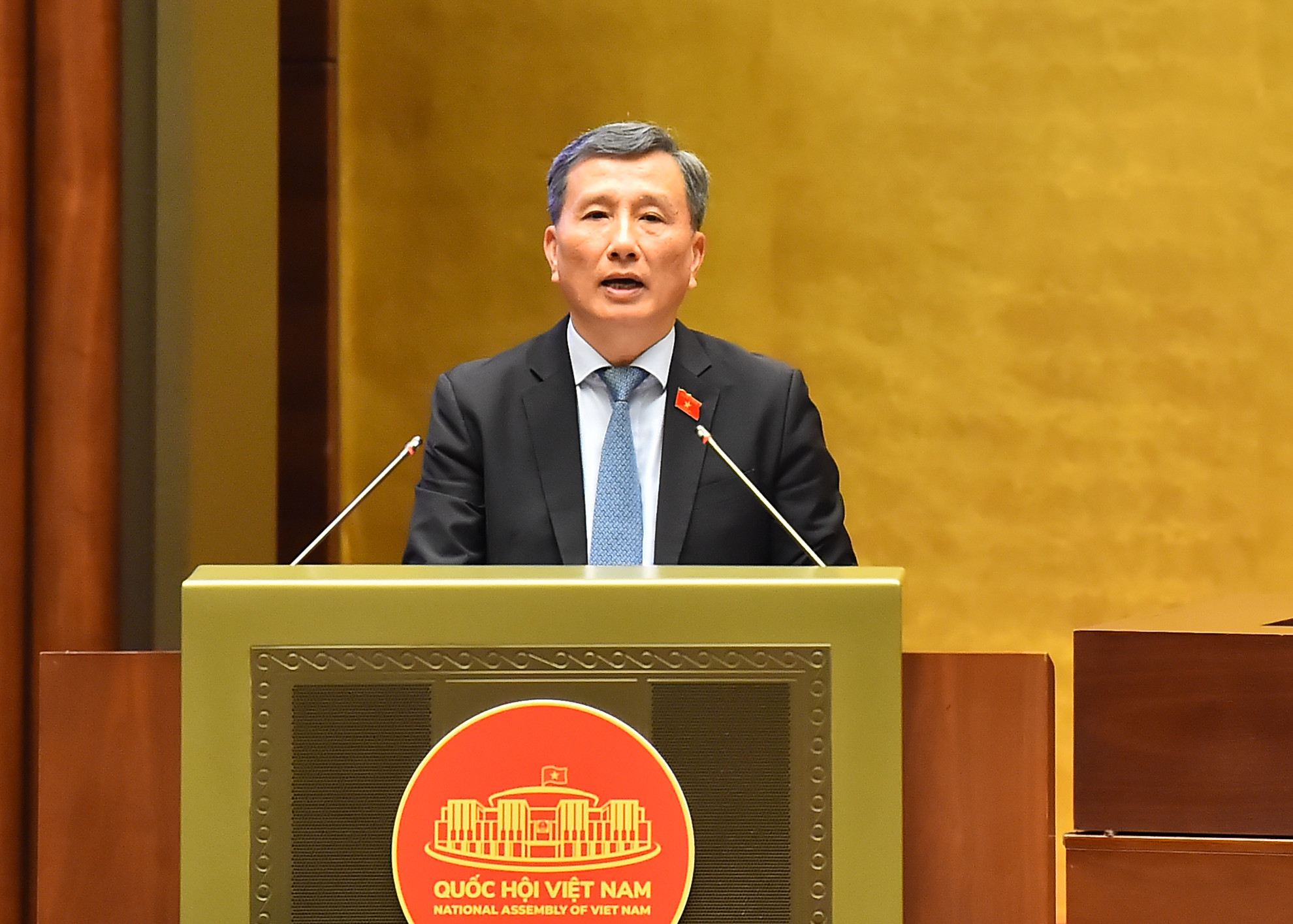 Ủy viên Ủy ban Thường vụ Quốc hội, Chủ nhiệm Ủy ban Khoa học, Công nghệ và Môi trường của Quốc hội Lê Quang Huy trình bày Báo cáo giải trình, tiếp thu, chỉnh lý dự thảo Luật Tài nguyên nước (sửa đổi).