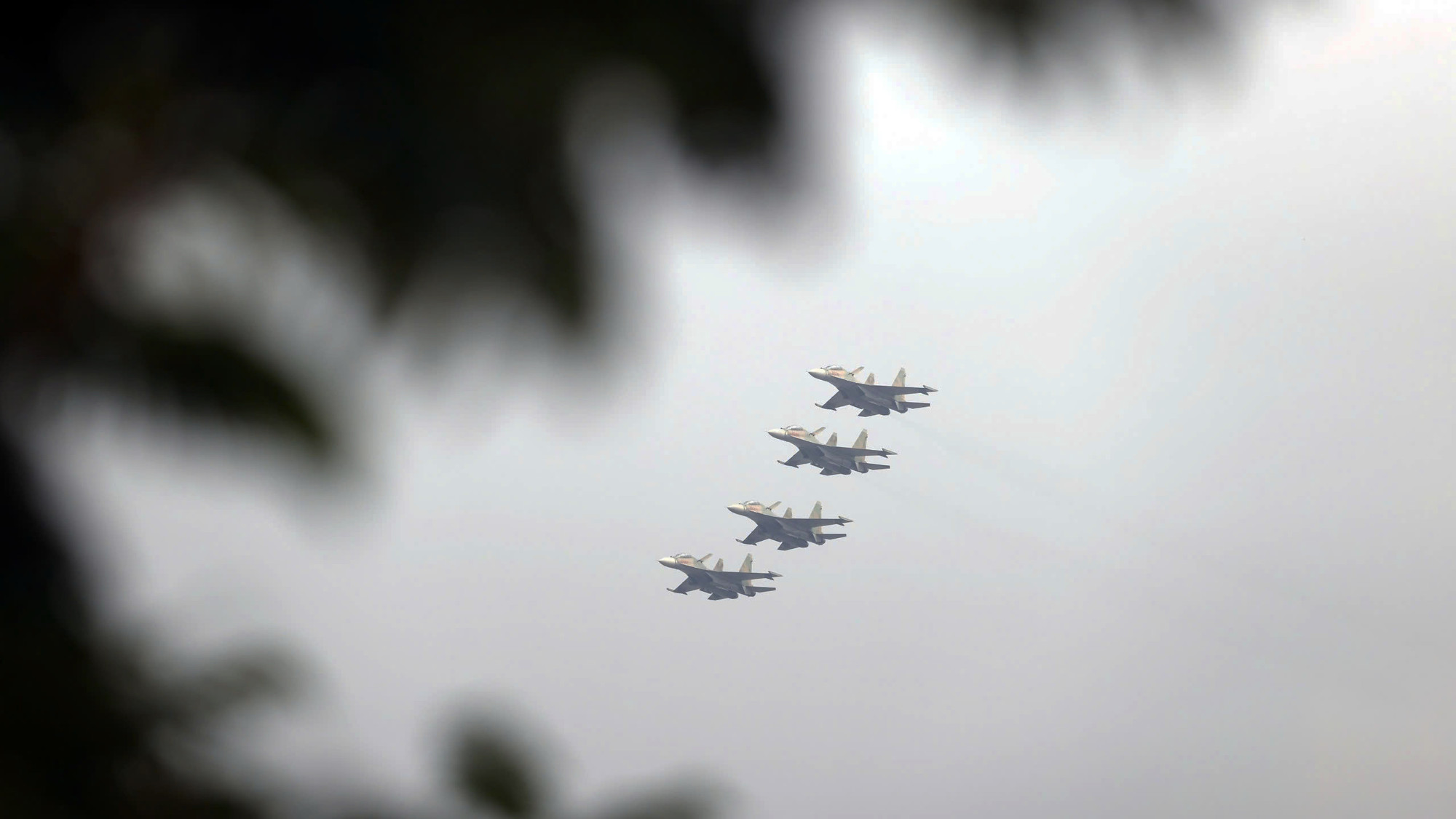 Dàn máy bay Su-30MK2 tham gia buổi hợp luyện.