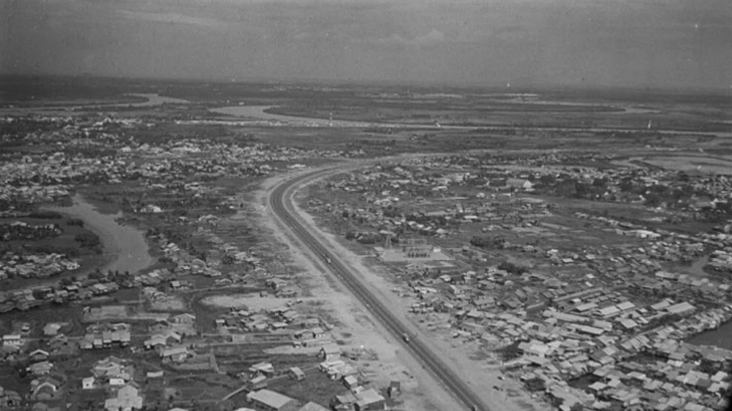 Xa lộ Hà Nội, tuyến đường huyết mạch của Thành phố Hồ Chí Minh từ những năm 70 của thế kỷ trước. (Ảnh tư liệu) Xa lộ Hà Nội, tuyến đường huyết mạch của Thành phố Hồ Chí Minh từ những năm 70 của thế kỷ trước. (Ảnh tư liệu)