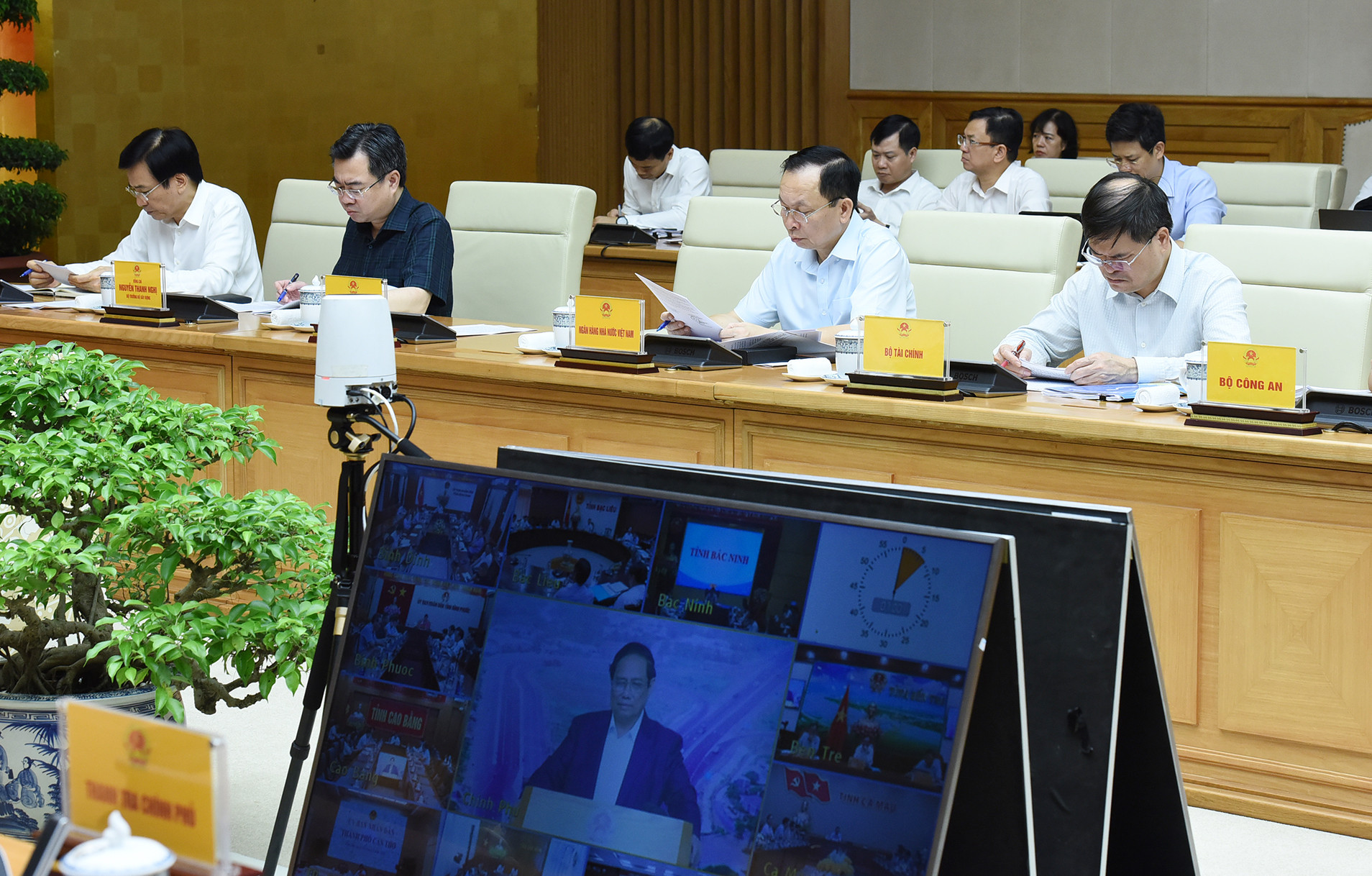 Đại diện lãnh đạo các bộ, ngành dự hội nghị.