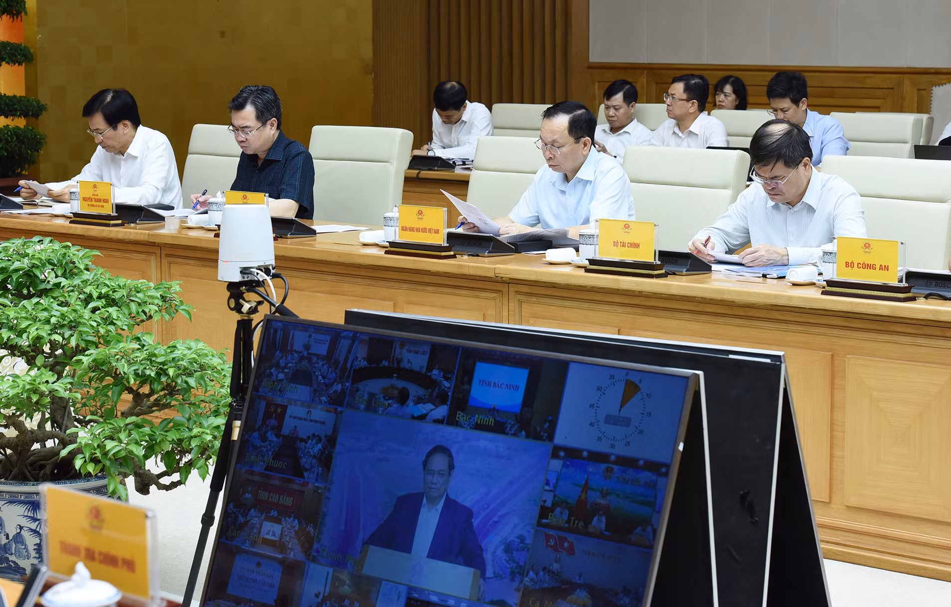 Đại diện lãnh đạo các bộ, ngành dự hội nghị.