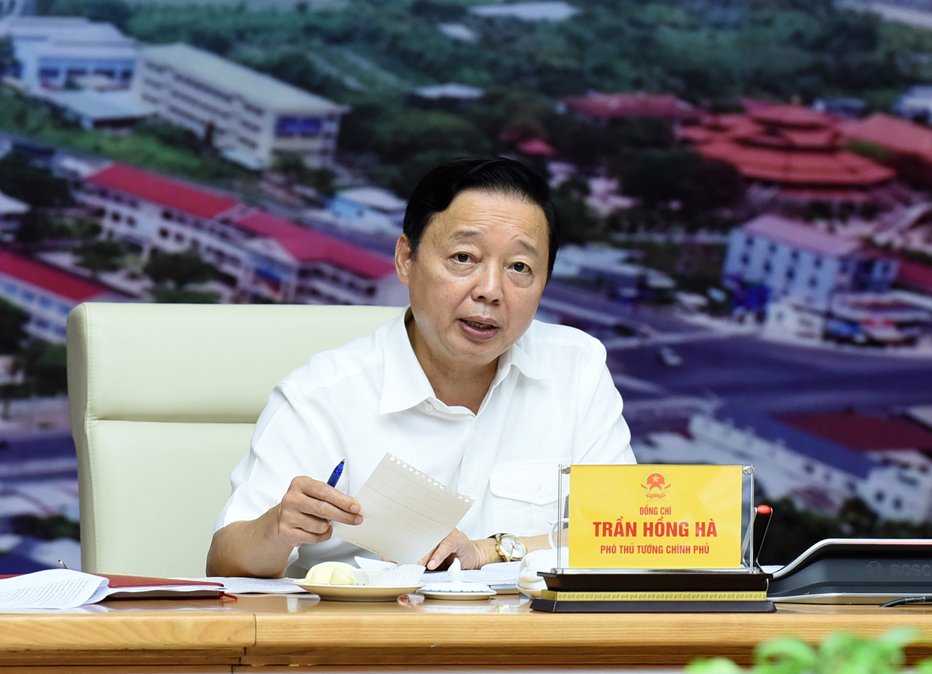 Phó Thủ tướng Trần Hồng Hà phát biểu tại Hội nghị.