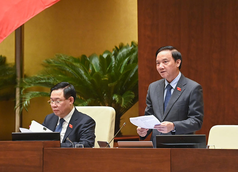 Phó Chủ tịch Quốc hội Nguyễn Khắc Định điều hành phiên chất vấn và trả lời chất vấn đối với nhóm vấn đề thuộc lĩnh vực Bộ Tư pháp.