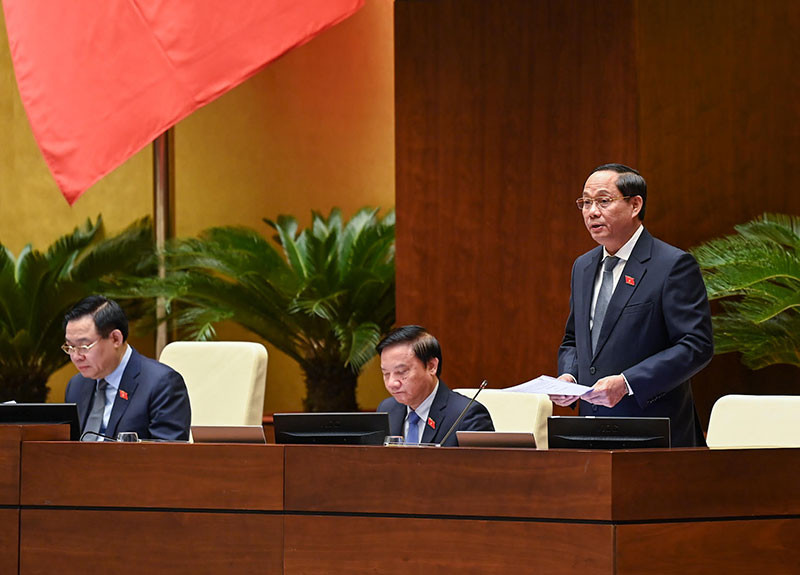 Phó Chủ tịch Quốc hội Trần Quang Phương điều hành nội dung thảo luận dự án Luật Căn cước công dân (sửa đổi).