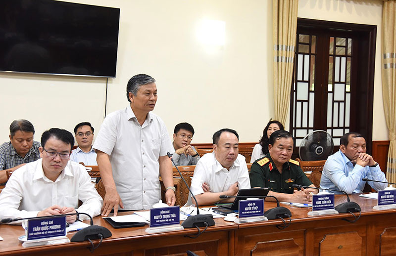 Đại diện lãnh đạo Bộ Nội vụ phát biểu.