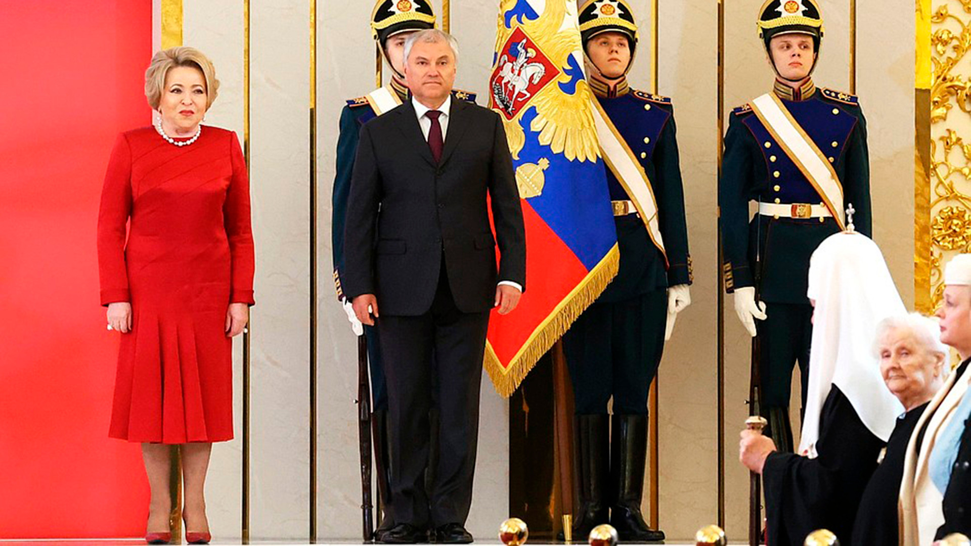 Chủ tịch Hội đồng Liên bang Nga Valentina Matvienko và Chủ tịch Duma Quốc gia Nga Vyacheslav Volodin có mặt tại buổi lễ. (Ảnh: KREMLIN.RU)