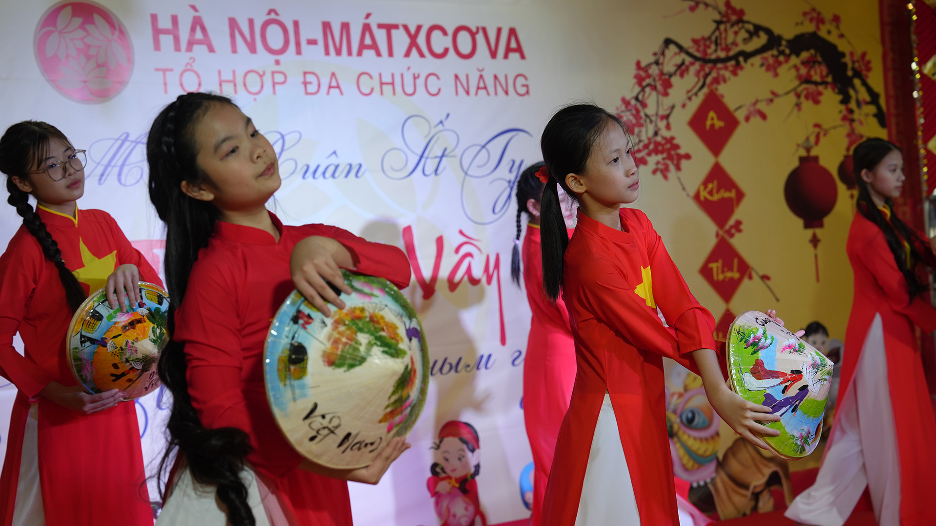 [Ảnh] Người Việt ở thủ đô nước Nga tưng bừng đón Tết Nguyên đán ảnh 8