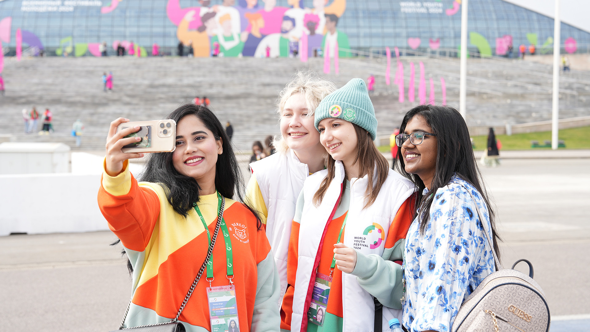 “Nước Nga rất tuyệt vời, tôi ngưỡng mộ đất nước này và rất thích các món ăn tại Lễ hội ẩm thực. Tôi đã thử rất nhiều món ngon", Ayoub Souane đến từ Maroc nói.