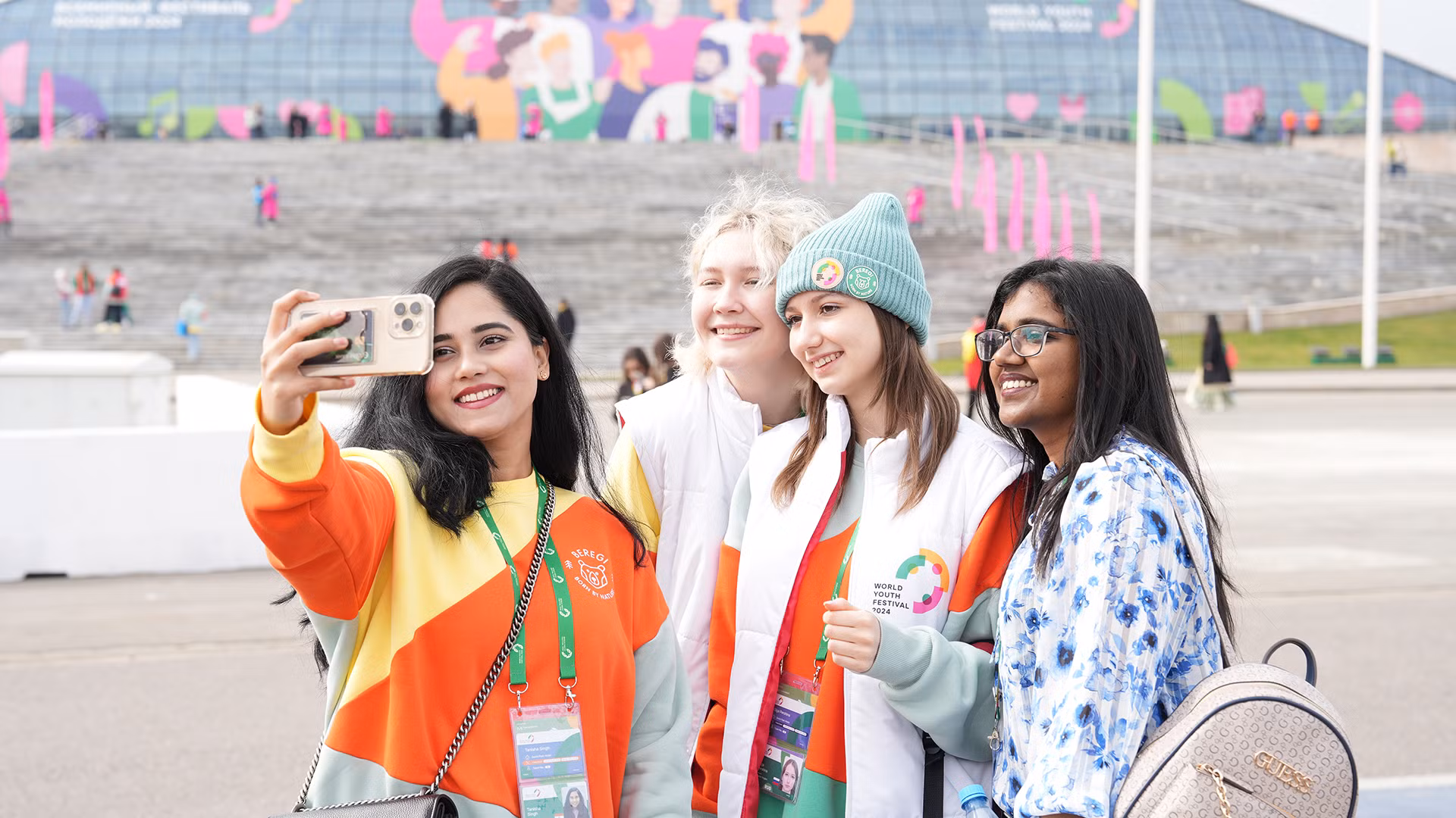 “Nước Nga rất tuyệt vời, tôi ngưỡng mộ đất nước này và rất thích các món ăn tại Lễ hội ẩm thực. Tôi đã thử rất nhiều món ngon", Ayoub Souane đến từ Maroc nói.