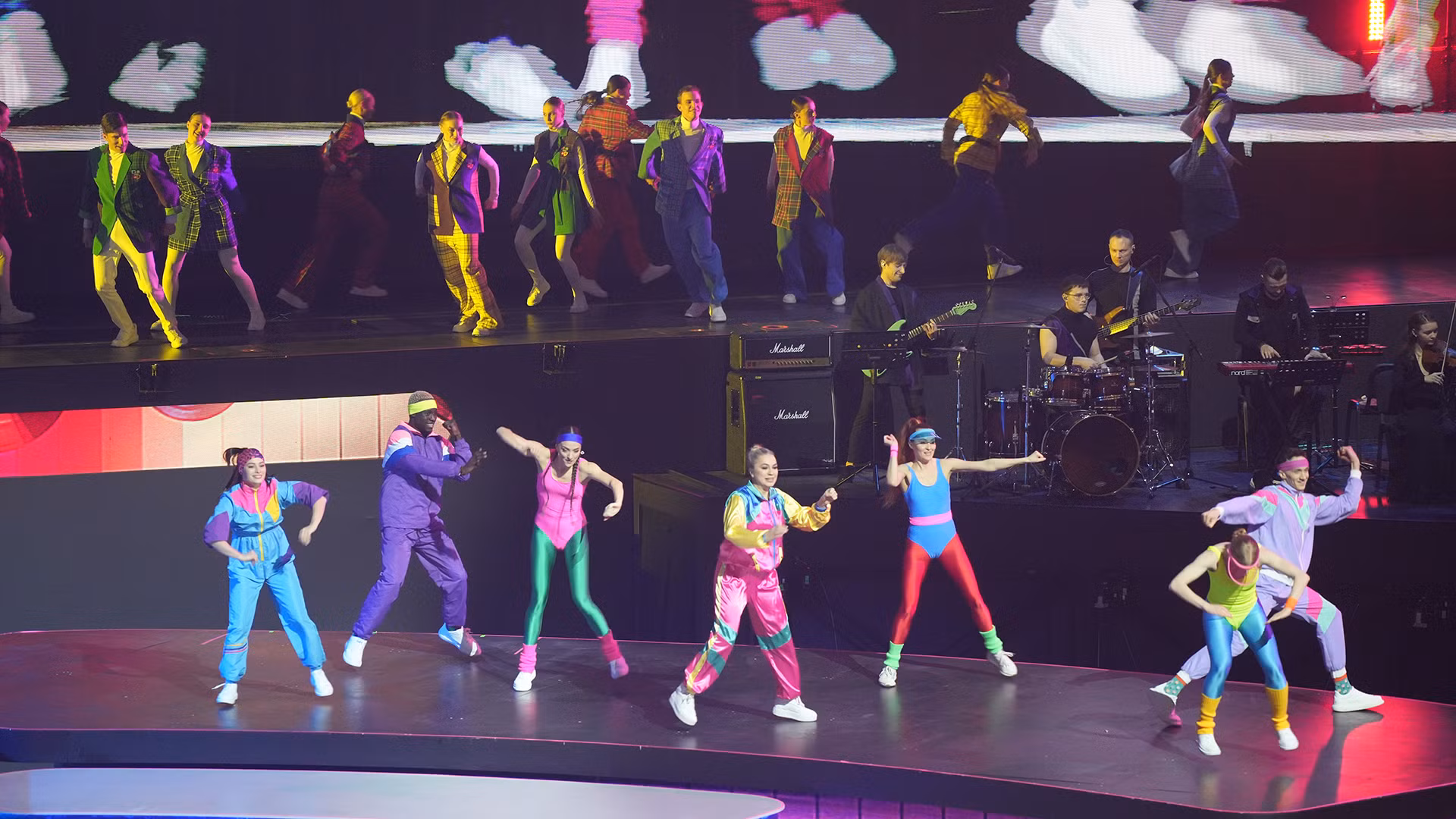 Tổng thống Nga nhấn mạnh, chắc chắn tại Liên hoan năm nay người tham gia sẽ nhận được rất nhiều cảm xúc tích cực và khi trở về nhà họ sẽ đầy ắp tình yêu dành cho nước Nga.