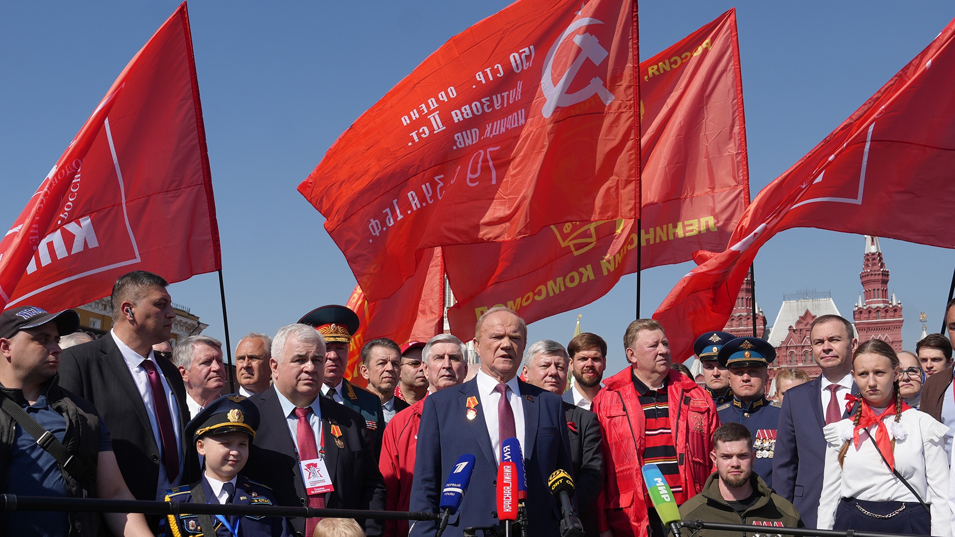 Trả lời báo chí, ông Gennady Zyuganov nhấn mạnh, cuộc đời của V.I.Lênin là tấm gương đấu tranh quên mình vì quyền lợi của giai cấp công nhân, bình đẳng và hữu nghị giữa các dân tộc.