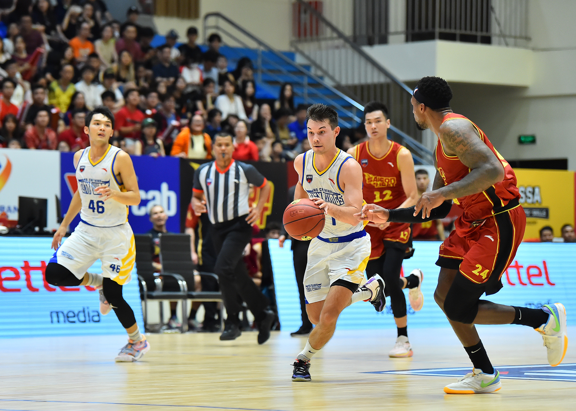 Vincent Nguyễn thi đấu đầy nỗ lực nhưng một mình anh là không đủ để thay đổi cục diện trận đấu.