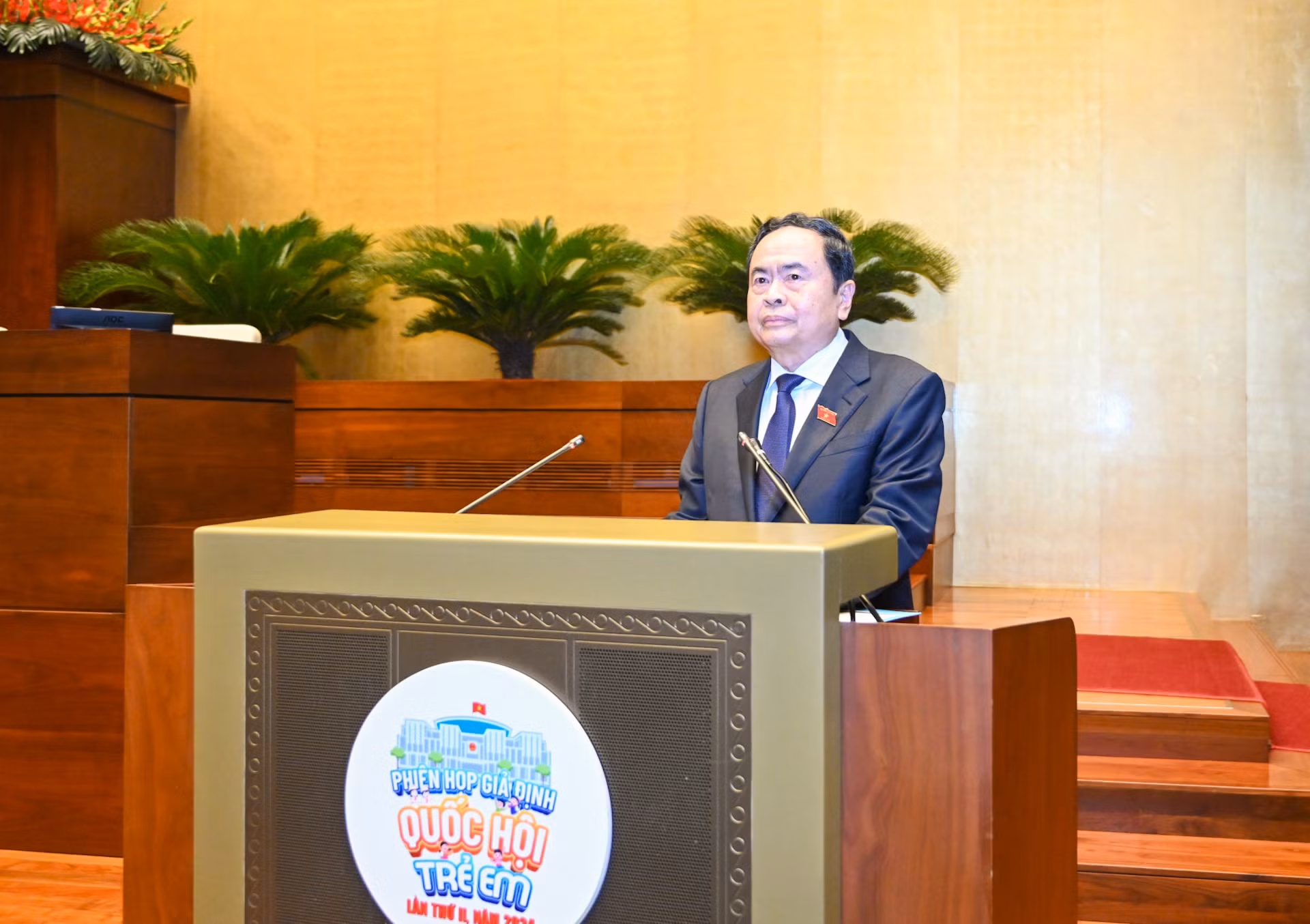 Chủ tịch Quốc hội Trần Thanh Mẫn phát biểu tại phiên họp.