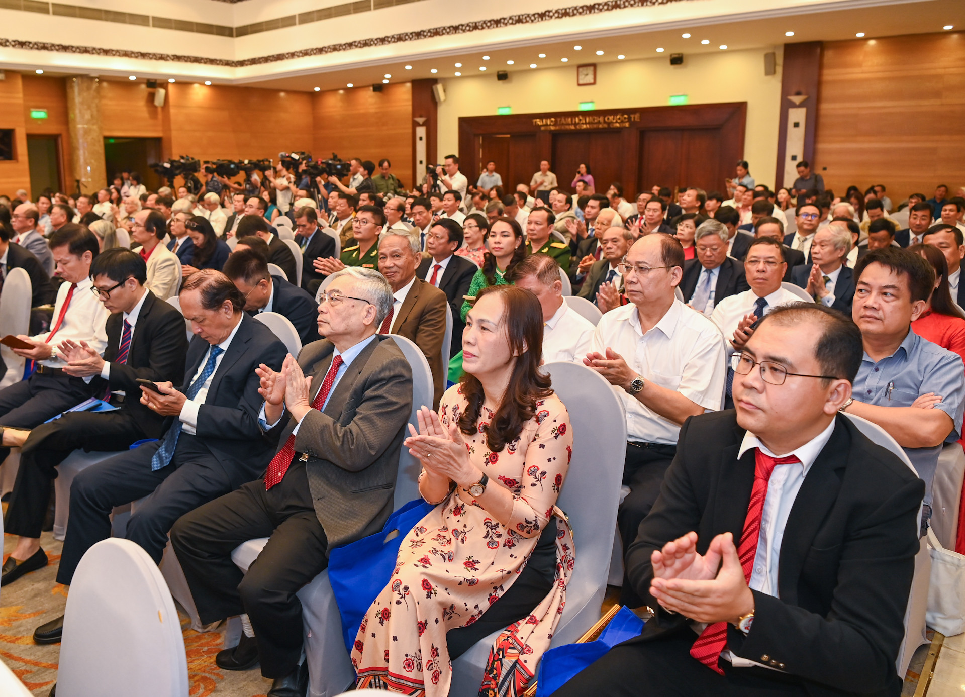 Các trí thức khoa học và công nghệ tiêu biểu dự lễ tôn vinh.