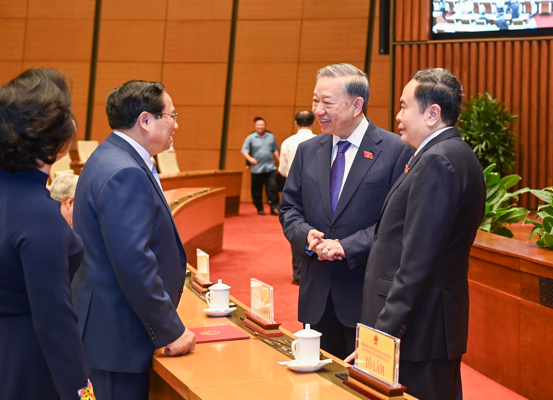 Tổng Bí thư, Chủ tịch nước Tô Lâm, Thủ tướng Phạm Minh Chính, Chủ tịch Quốc hội Trần Thanh Mẫn và các đại biểu tại phiên họp.