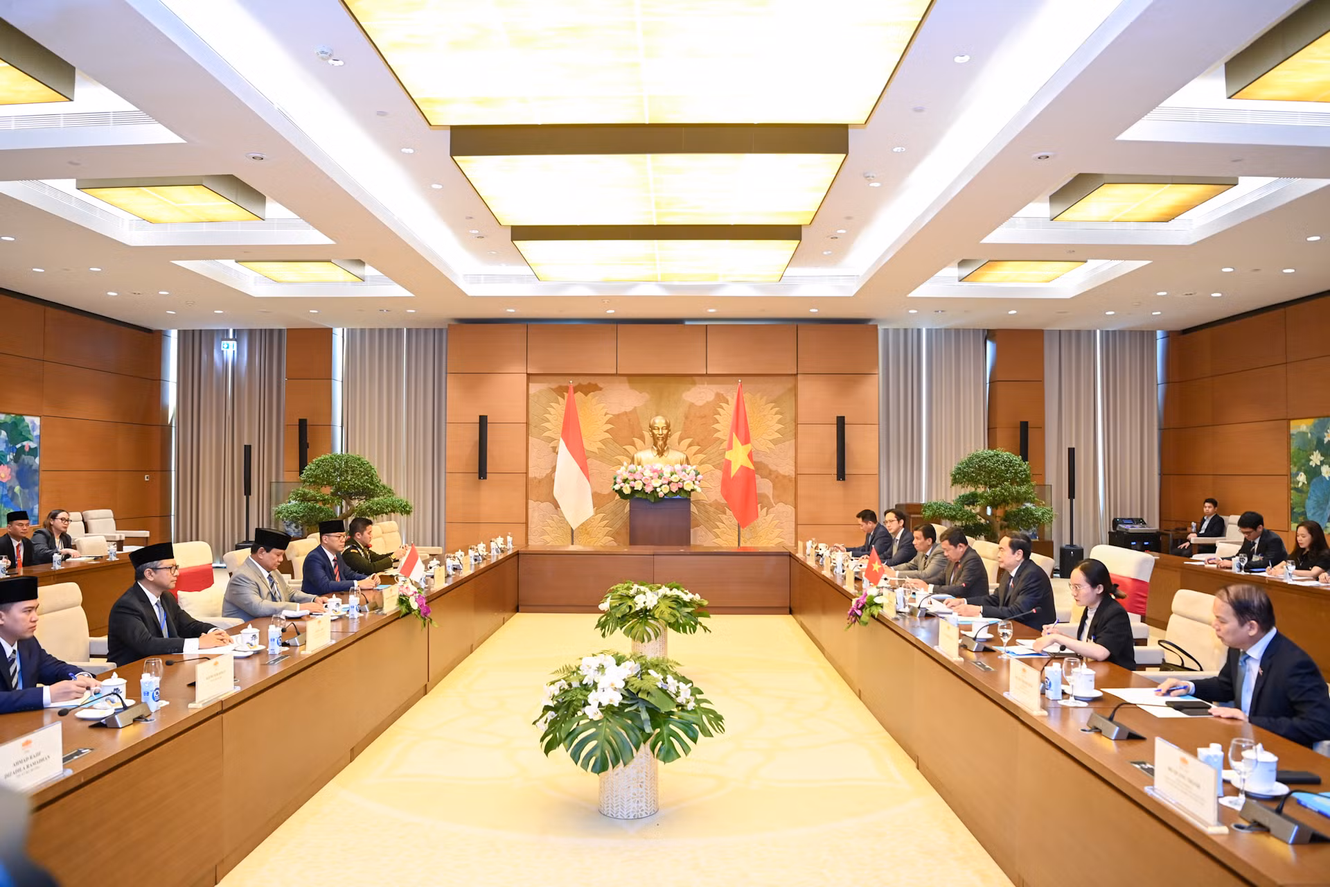 [Ảnh] Chủ tịch Quốc hội Trần Thanh Mẫn tiếp Tổng thống đắc cử Indonesia Prabowo Subianto ảnh 8