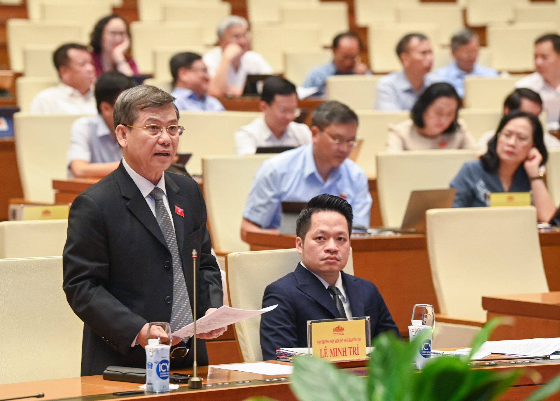 Viện trưởng Viện Kiểm sát nhân dân tối cao Lê Minh Trí trả lời chất vấn các vấn đề đại biểu Quốc hội nêu.