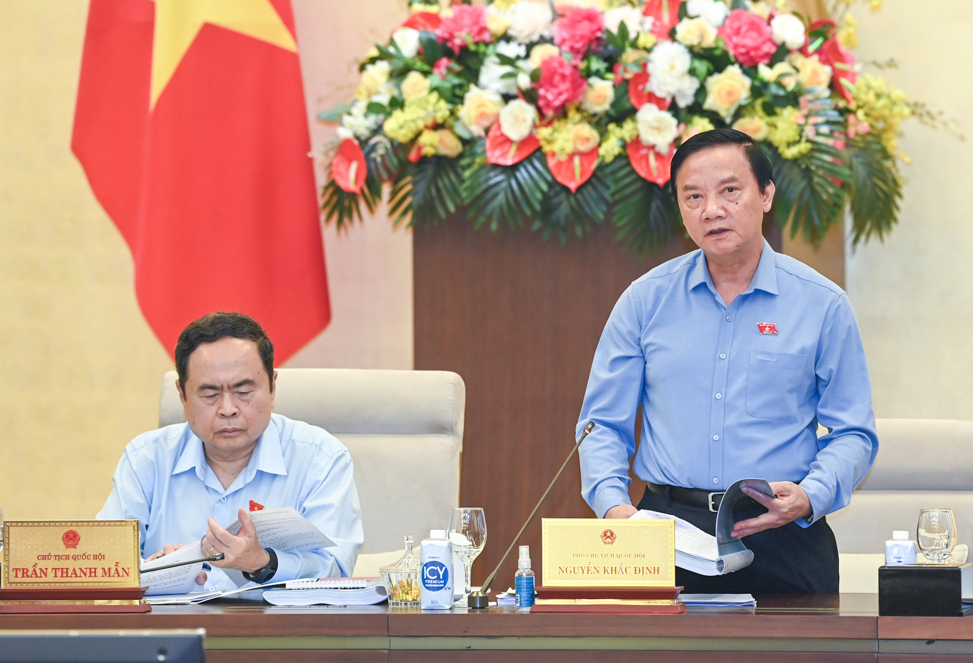 Phó Chủ tịch Quốc hội Nguyễn Khắc Định phát biểu ý kiến.