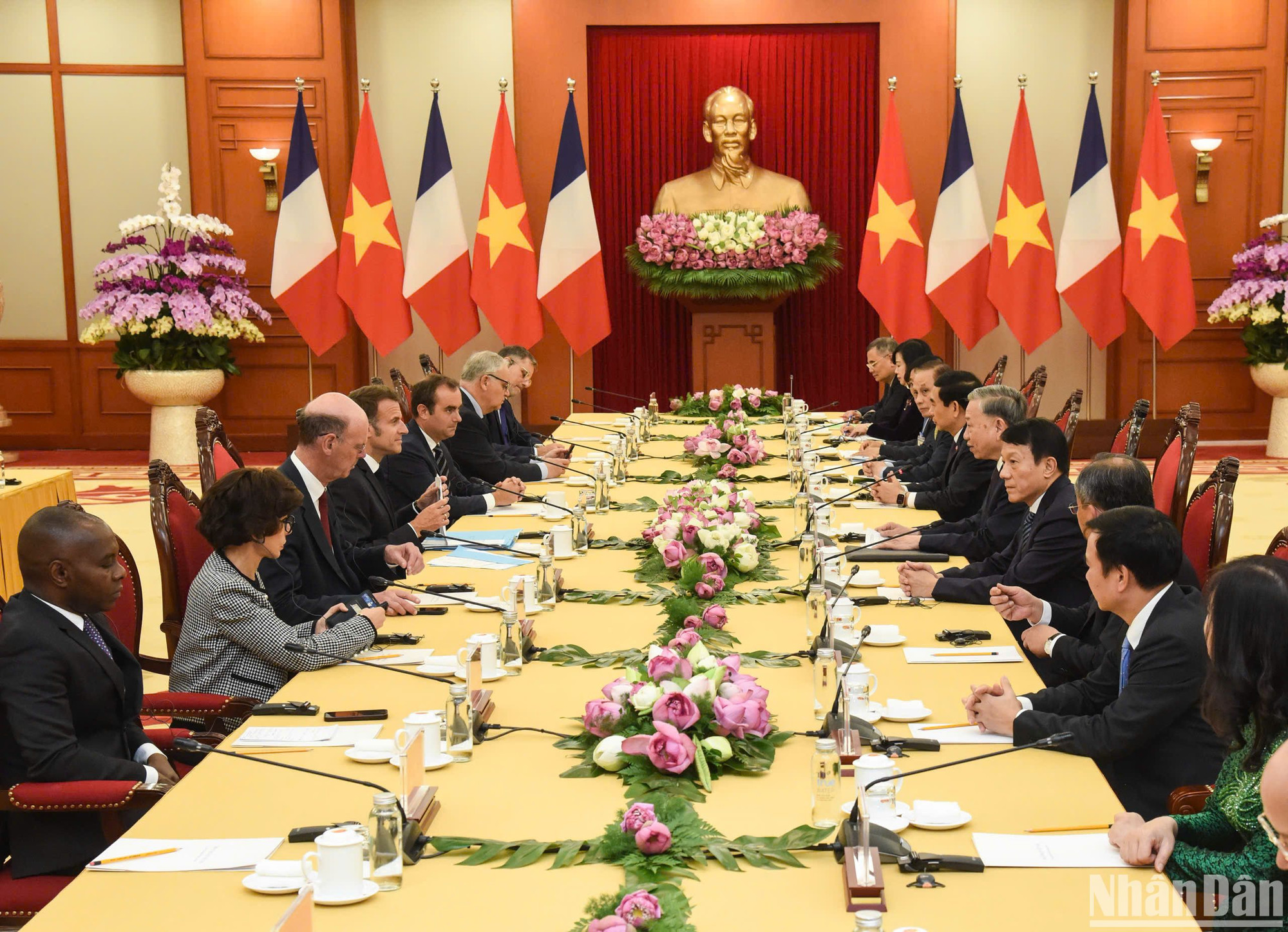 Quang cảnh buổi tiếp tại Trụ sở Trung ương Đảng.