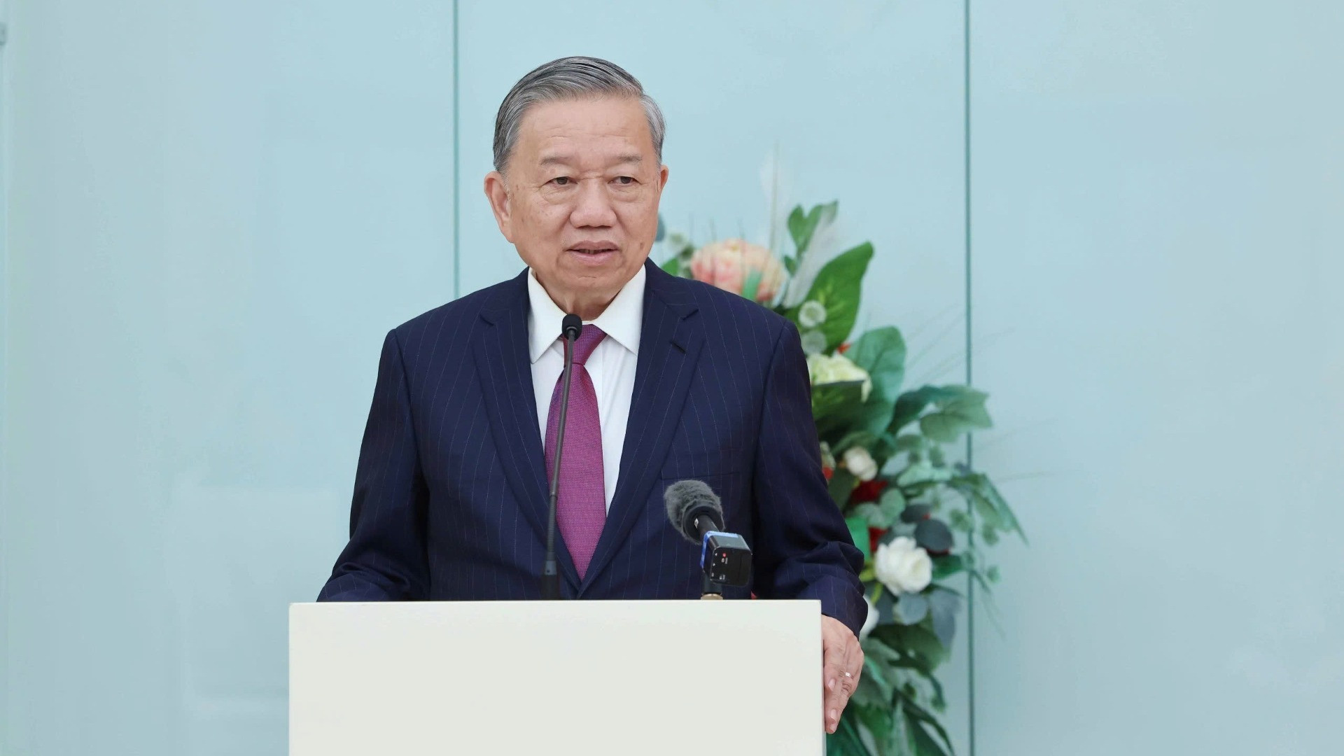 Tổng Bí thư Tô Lâm phát biểu tại buổi gặp mặt các cựu quân nhân, chuyên gia Belarus và những người bạn Belarus từng có đóng góp nổi bật cho Việt Nam. (Ảnh: Thống Nhất/TTXVN)