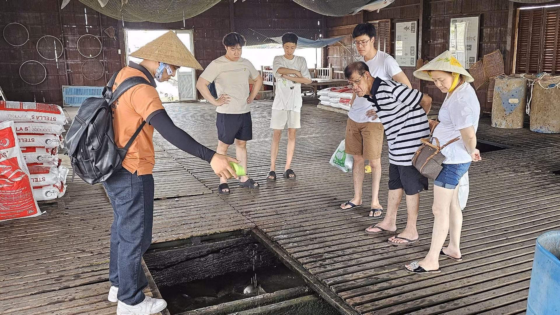 Việc có nguồn nhân lực du lịch bảo đảm chuyên môn hết sức quan trọng.