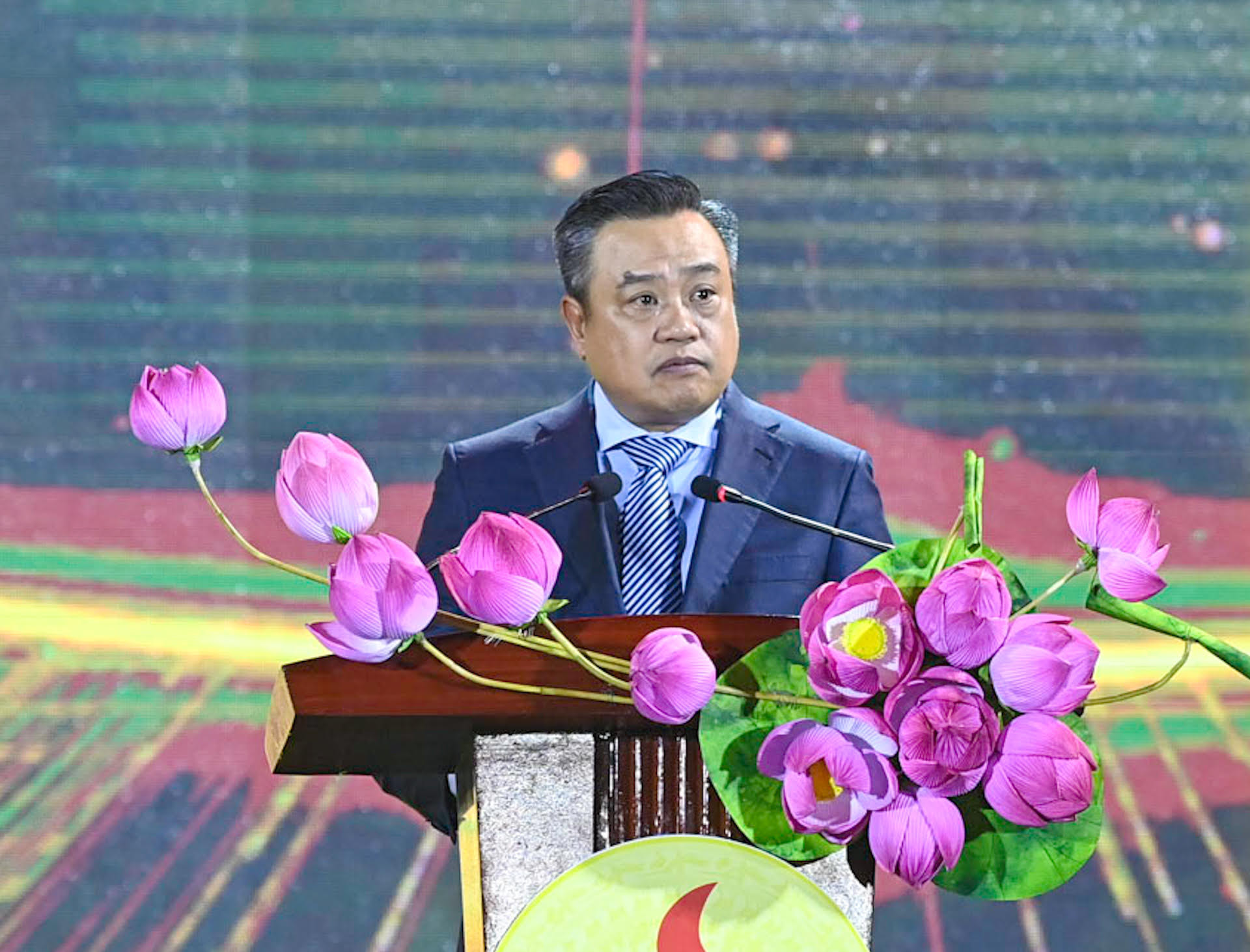 Chủ tịch UBND thành phố Hà Nội Trần Sỹ Thanh phát biểu tại buổi lễ.