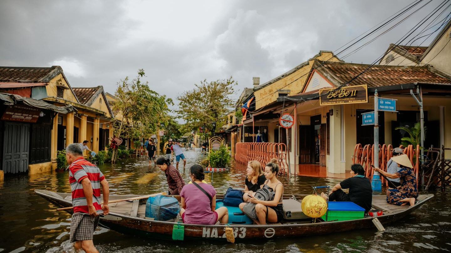 Do ở khu vực trũng, đô thị cổ Hội An thường xuyên bị ngập lụt. (Ảnh: DUY HẬU)