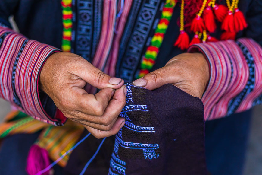 Đến Sa Pa để tận hưởng thiên nhiên hùng vĩ và khám phá nét văn hóa độc đáo của các dân tộc sinh sống lâu đời ở đây. (Ảnh: Vietnamtravel)