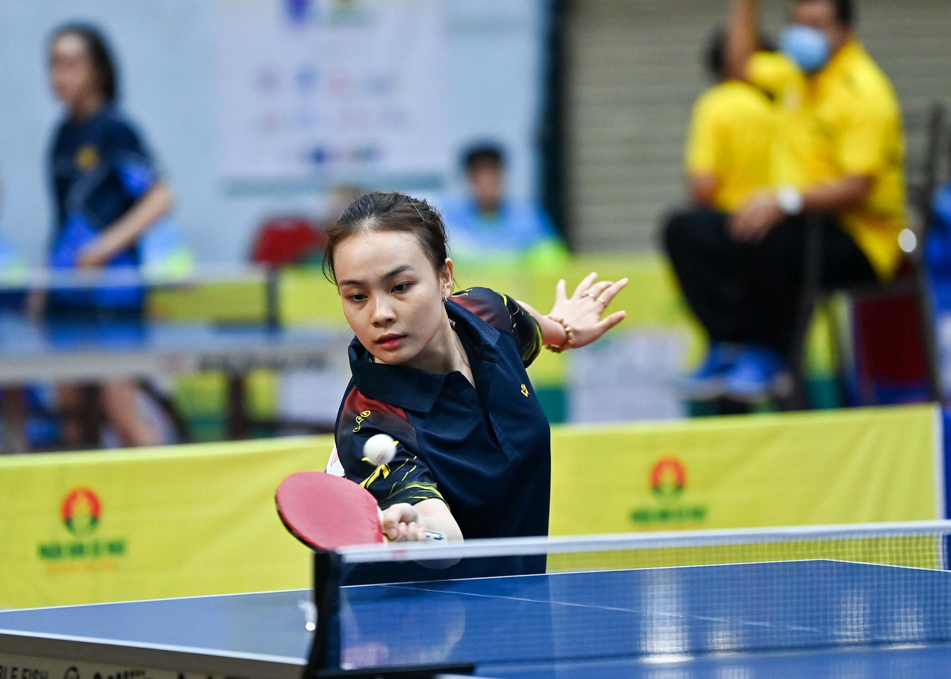 Thi đấu ngày càng tiến bộ, hoa khôi Nguyễn Thảo Nguyên cùng các cô gái Tây Ninh đã xuất sắc lọt vào vòng 1/16 đồng đội nữ.