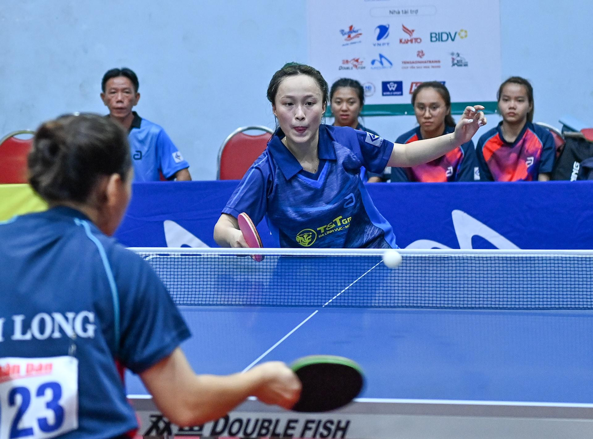 Gương mặt thi đấu vô cùng lém lỉnh của tay vợt Nguyễn Phương Linh (câu lạc bộ Hà Nội T&amp;T).