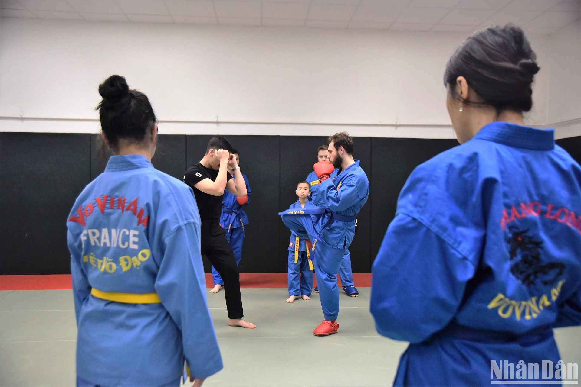 Một buổi học đối kháng tại võ đường Thăng Long Vovinam. (Ảnh: Minh Duy)