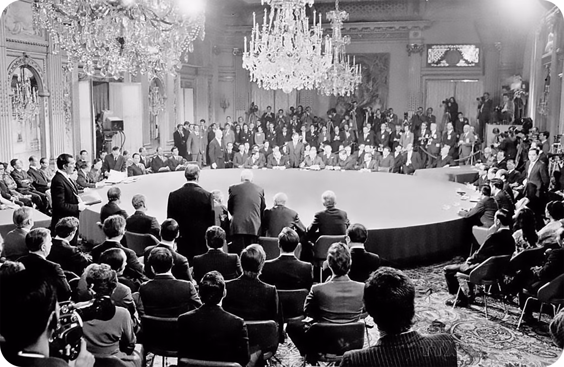 Lễ ký Hiệp định về chấm dứt chiến tranh, lập lại hòa bình ở Việt Nam, ngày 27/1/1973. (Ảnh: TTXVN)