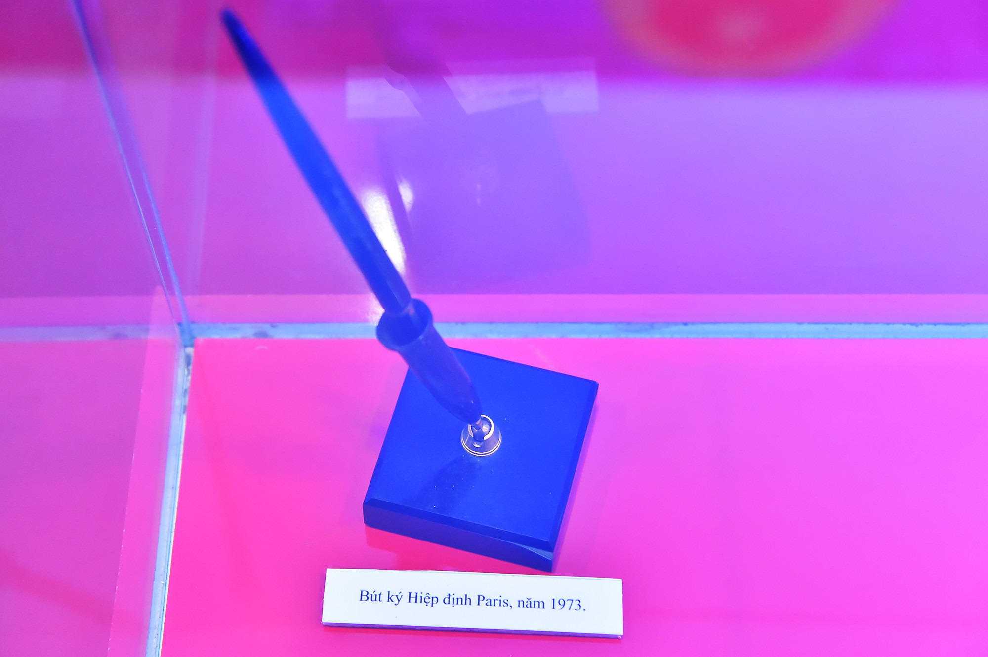 Bút ký Hiệp định Paris năm 1973. (Ảnh: THỦY NGUYÊN)