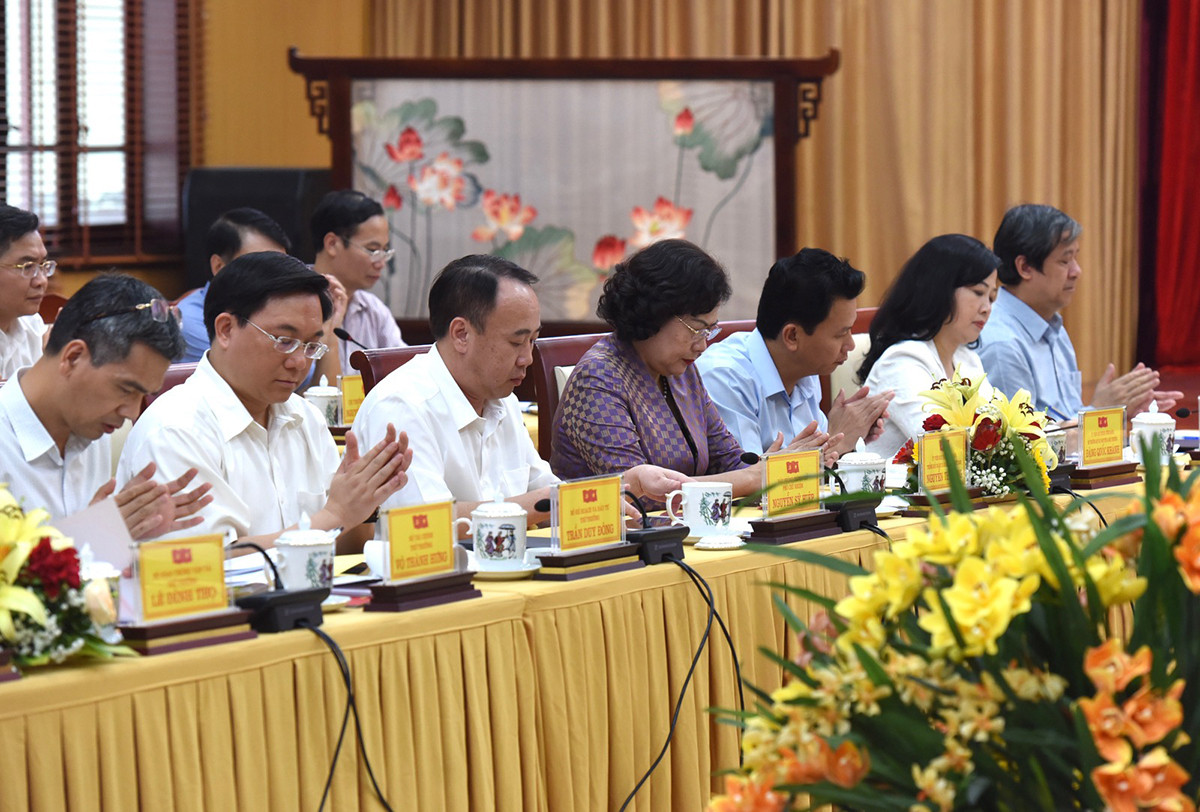 Đại diện lãnh đạo các bộ, ban, ngành tham dự buổi làm việc.