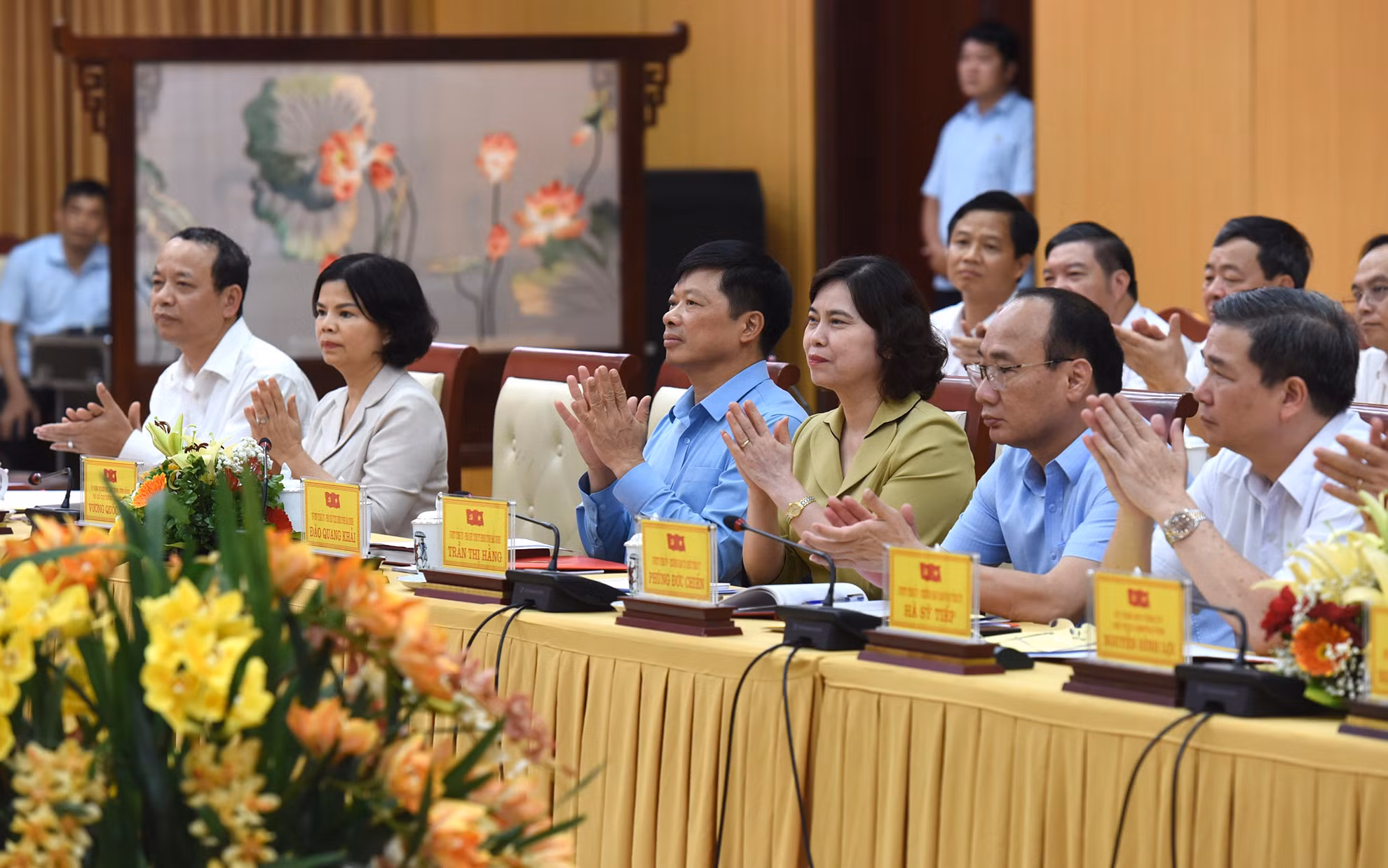 Lãnh đạo chủ chốt tỉnh Bắc Ninh tham dự buổi làm việc.