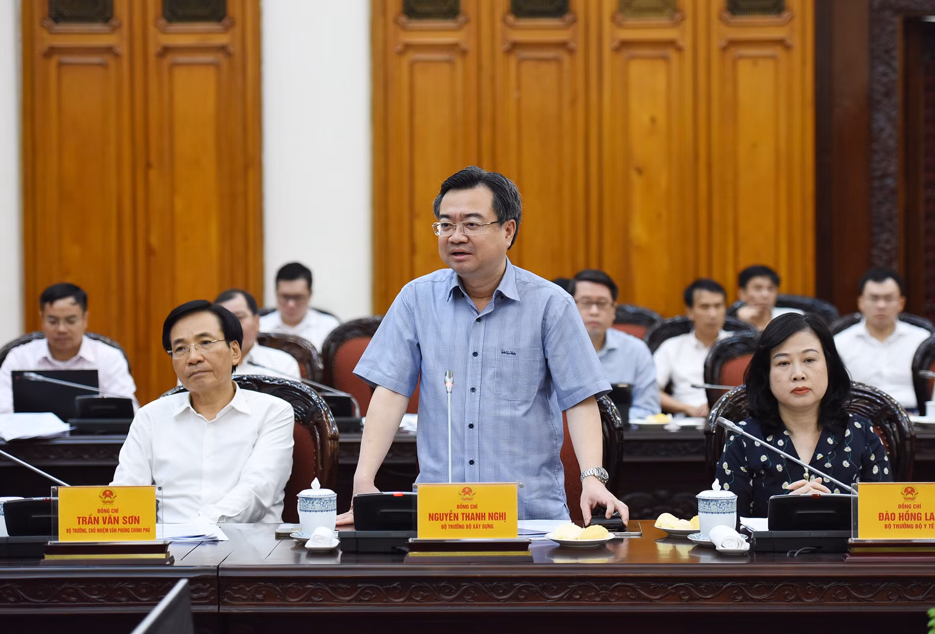 Bộ trưởng Xây dựng Nguyễn Thanh Nghị phát biểu tại cuộc họp.