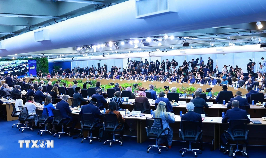 Phiên thảo luận "Cuộc chiến chống đói nghèo" tại Hội nghị thượng đỉnh G20.