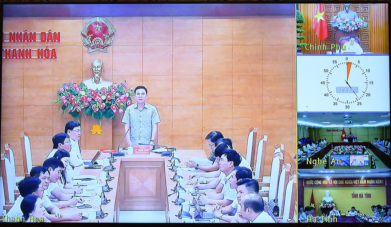 Bí thư Tỉnh ủy tỉnh Thanh Hóa Đỗ Trọng Hưng phát biểu tại điểm cầu tỉnh Thanh Hóa.