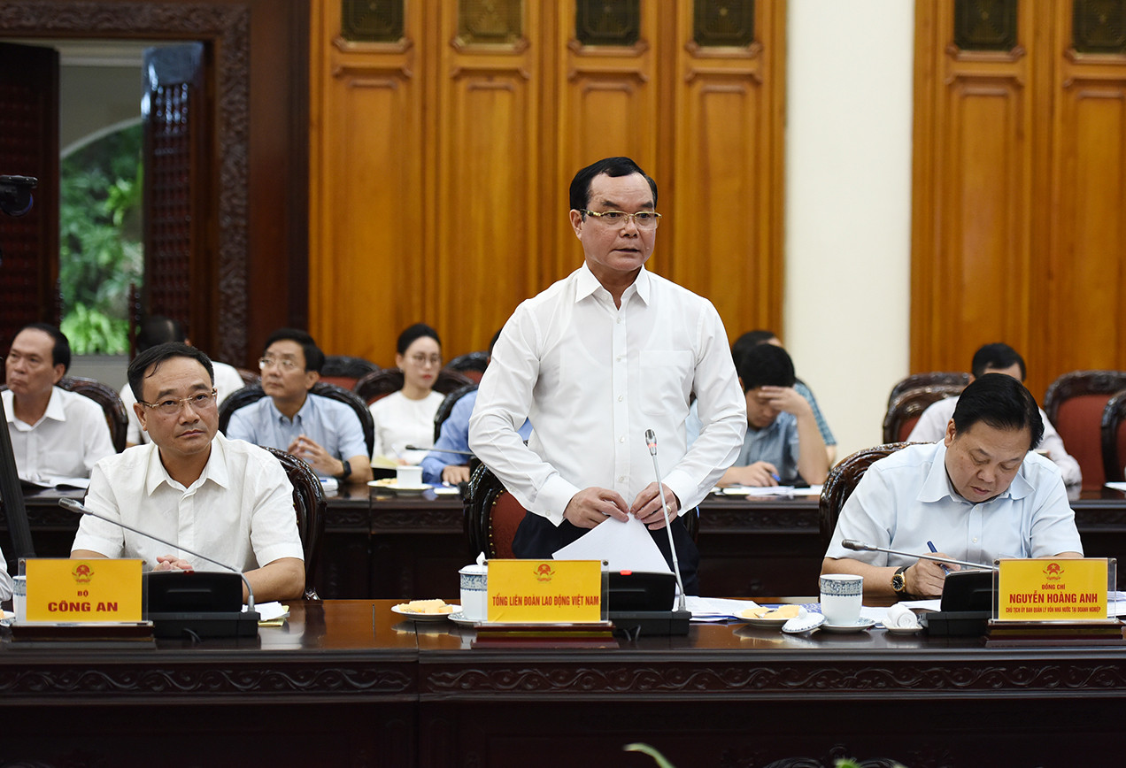 Chủ tịch Tổng Liên đoàn Lao động Việt Nam Nguyễn Đình Khang.