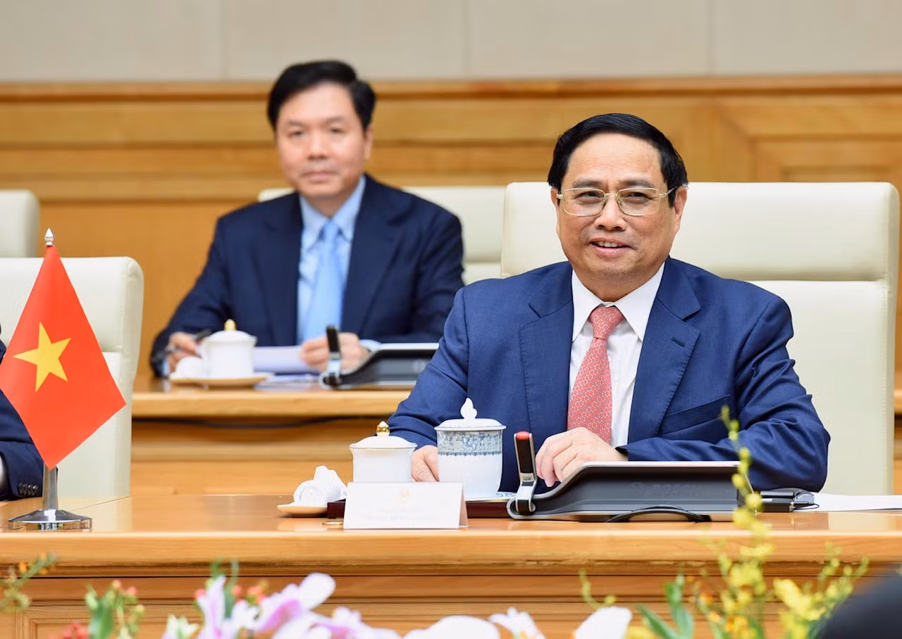 Thủ tướng Phạm Minh Chính phát biểu tại buổi hội đàm với Thủ tướng Lý Hiển Long.