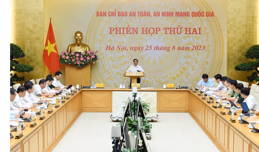 Thủ tướng Phạm Minh Chính phát biểu tại phiên họp.