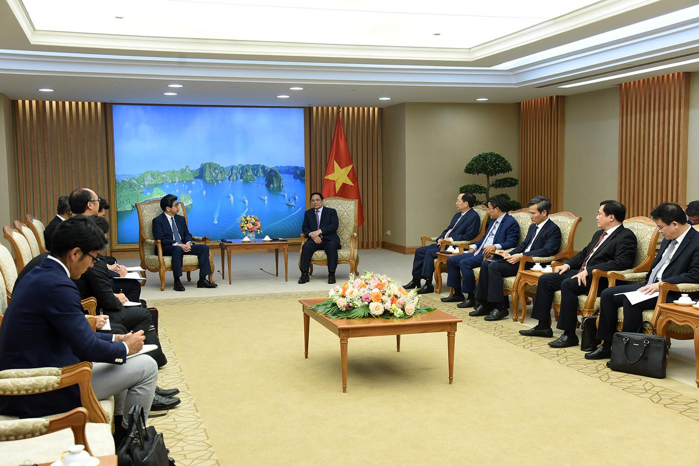 Quang cảnh buổi tiếp. Quang cảnh buổi tiếp.