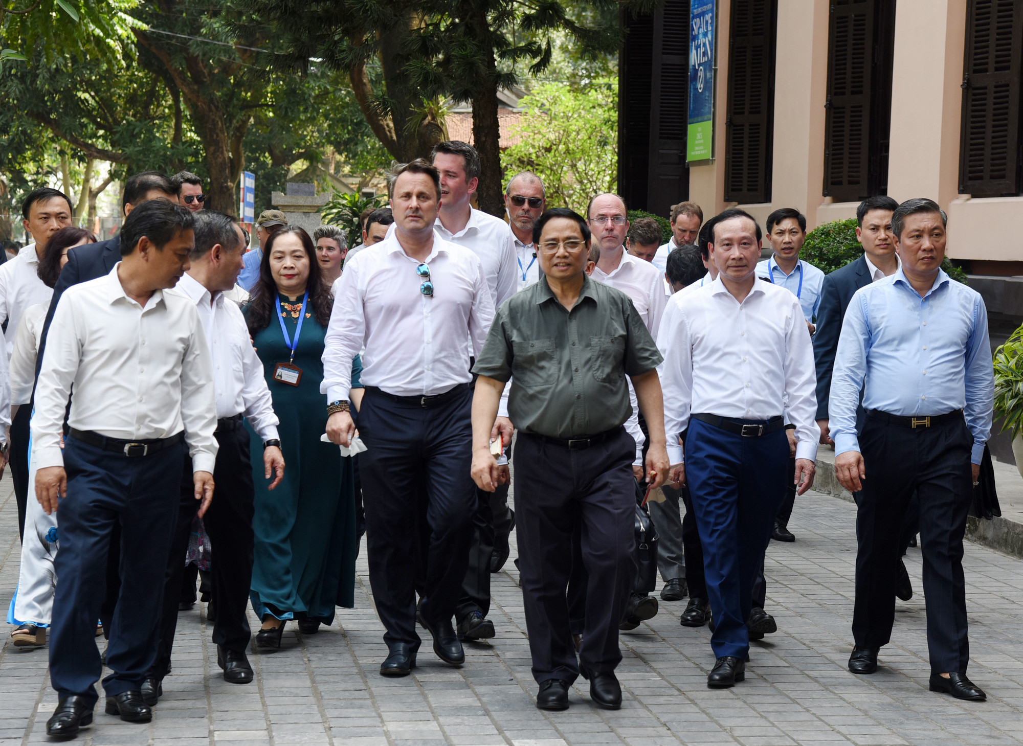 Bảo tàng Mỹ thuật Việt Nam - nơi lưu giữ, nghiên cứu, sưu tầm và trưng bày 20.000 hiện vật, tác phẩm mỹ thuật, điêu khắc, hội họa, đồ họa có giá trị từ thời cổ đại đến giai đoạn cận - hiện đại.