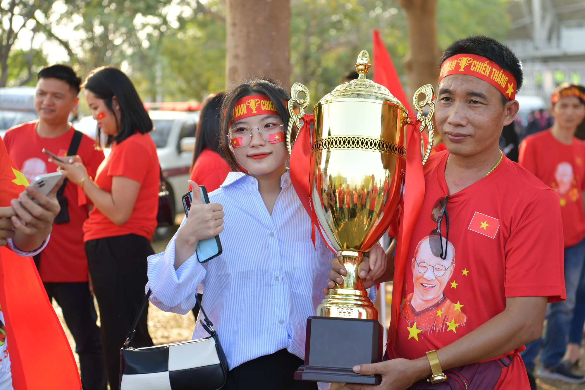 Các cổ động viên tràn đầy hy vọng đội tuyển Việt Nam sẽ giành cúp vàng giải đấu năm nay.