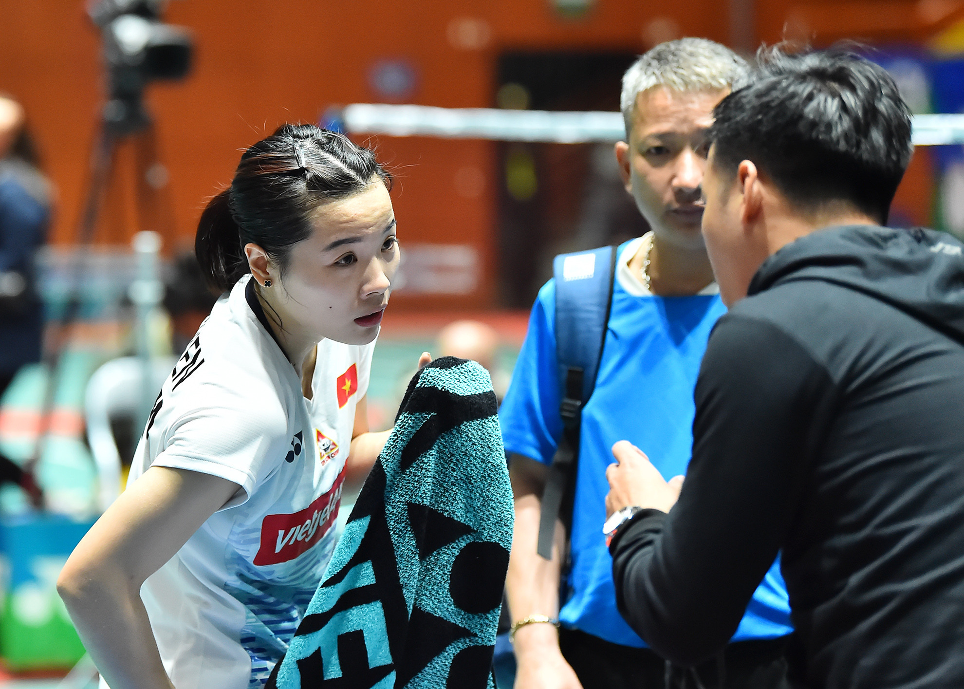 Những điều chỉnh hợp lý và kịp thời của ban huấn luyện giúp Thùy Linh lấy lại sự tin ở set 3 quyết định.