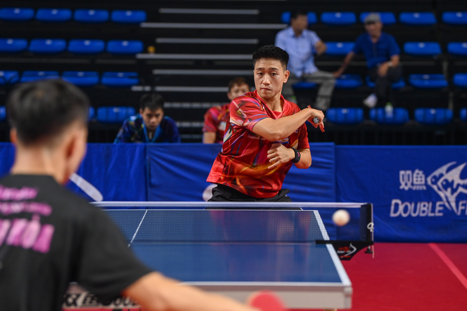 Nguyễn Anh Tú (Hà Nội) - tay vợt số 1 Việt Nam vẫn luôn là tâm điểm chú ý tại Giải vô địch bóng bàn quốc gia Báo Nhân Dân hằng năm. Vận động viên sinh năm 1993 giữ phong độ ấn tượng qua nhiều giải đấu để vươn lên trở thành tay vợt bóng bàn hàng đầu Việt Nam, được cả giới chuyên môn lẫn những người yêu thích bộ môn bóng bàn công nhận. Nguyễn Anh Tú (Hà Nội) - tay vợt số 1 Việt Nam vẫn luôn là tâm điểm chú ý tại Giải vô địch bóng bàn quốc gia Báo Nhân Dân hằng năm. Vận động viên sinh năm 1993 giữ phong độ ấn tượng qua nhiều giải đấu để vươn lên trở thành tay vợt bóng bàn hàng đầu Việt Nam, được cả giới chuyên môn lẫn những người yêu thích bộ môn bóng bàn công nhận.